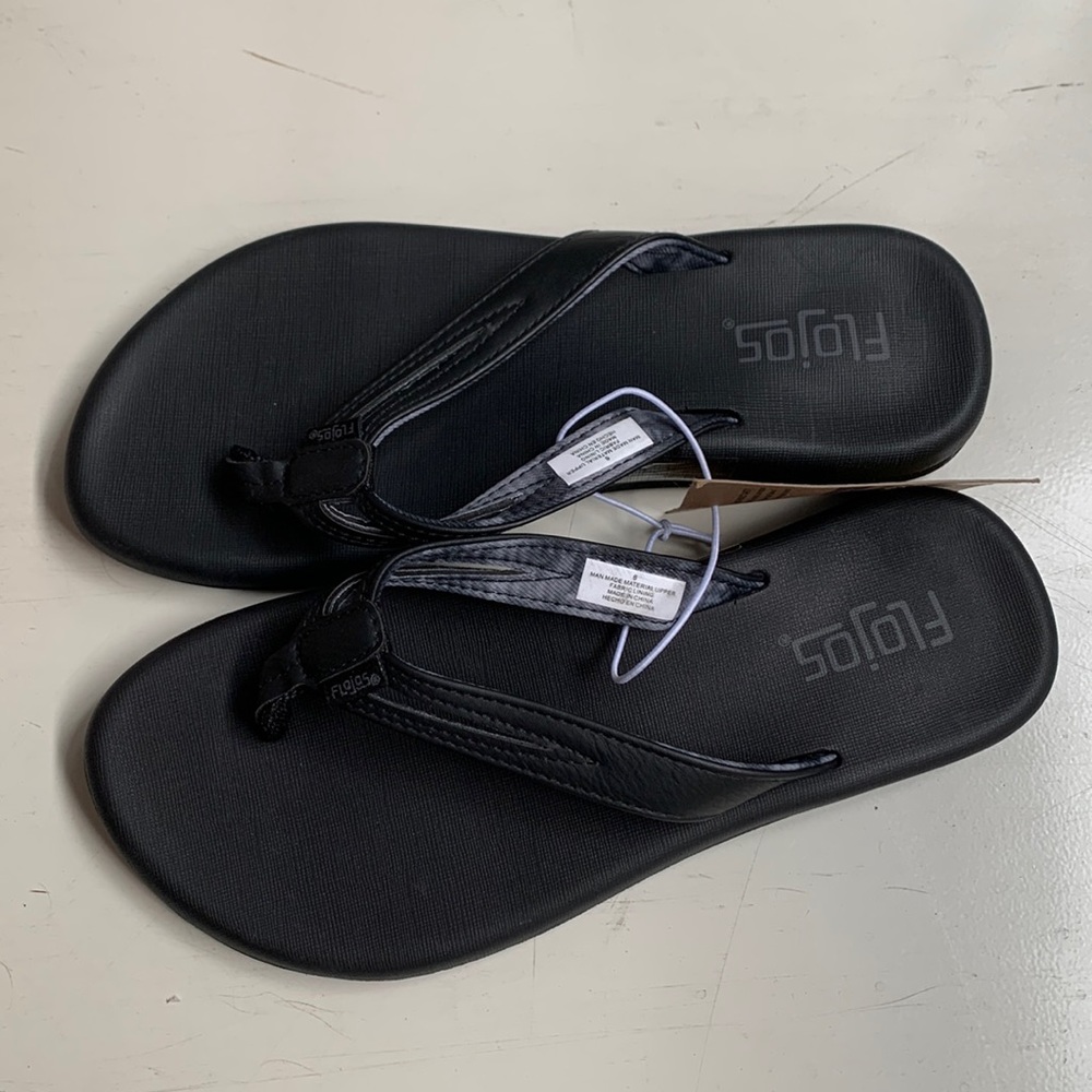 NWT Womens Flojos Comfort Foam Sandals Black Grey Tie Die